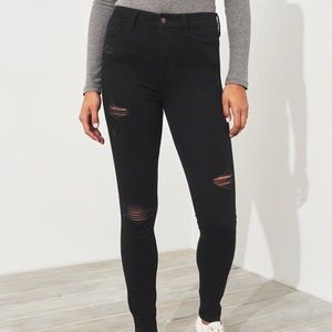Hollister black high waisted skinny jeans!